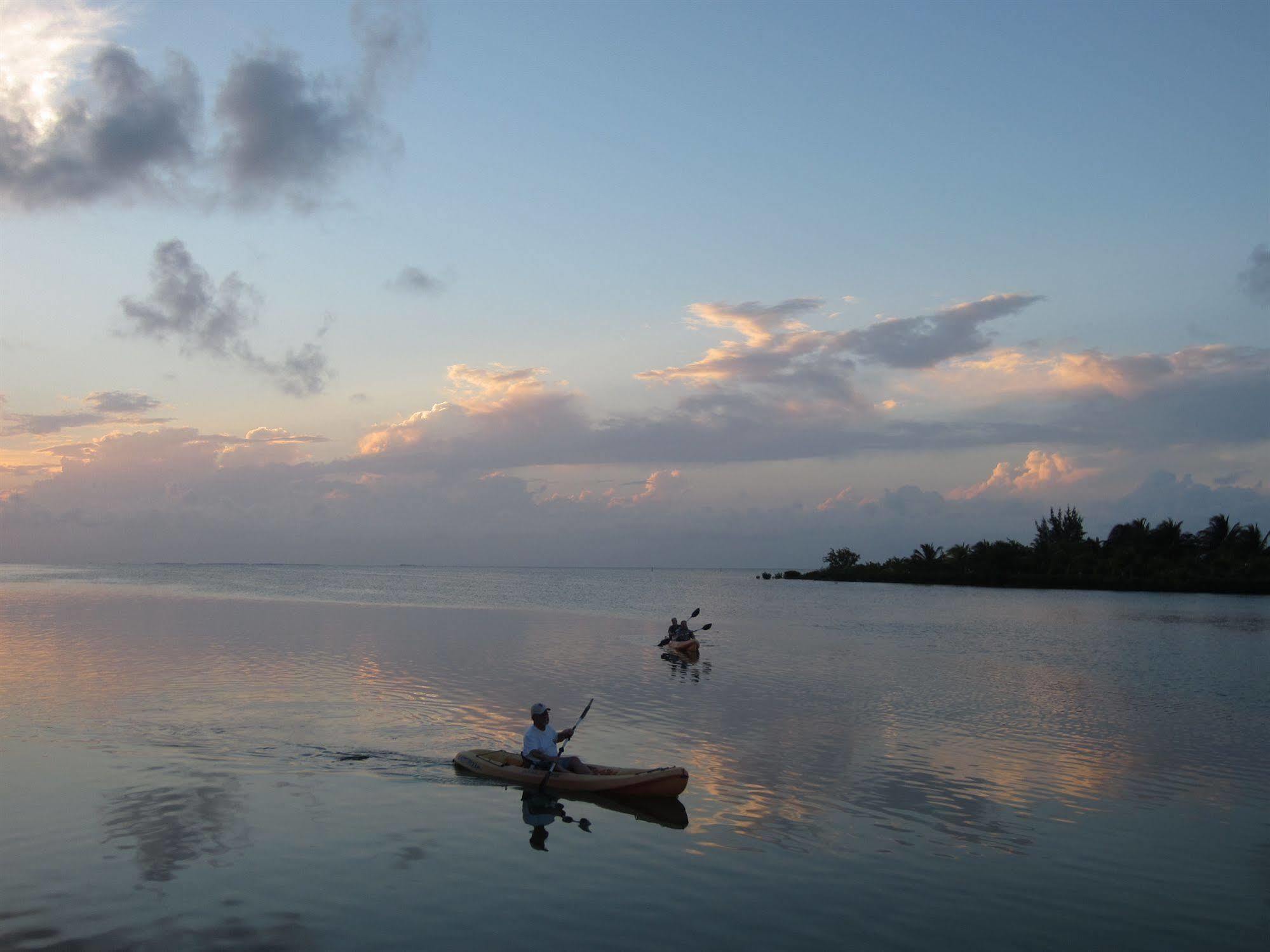 St. George'S Caye Resort Belize City Extérieur photo